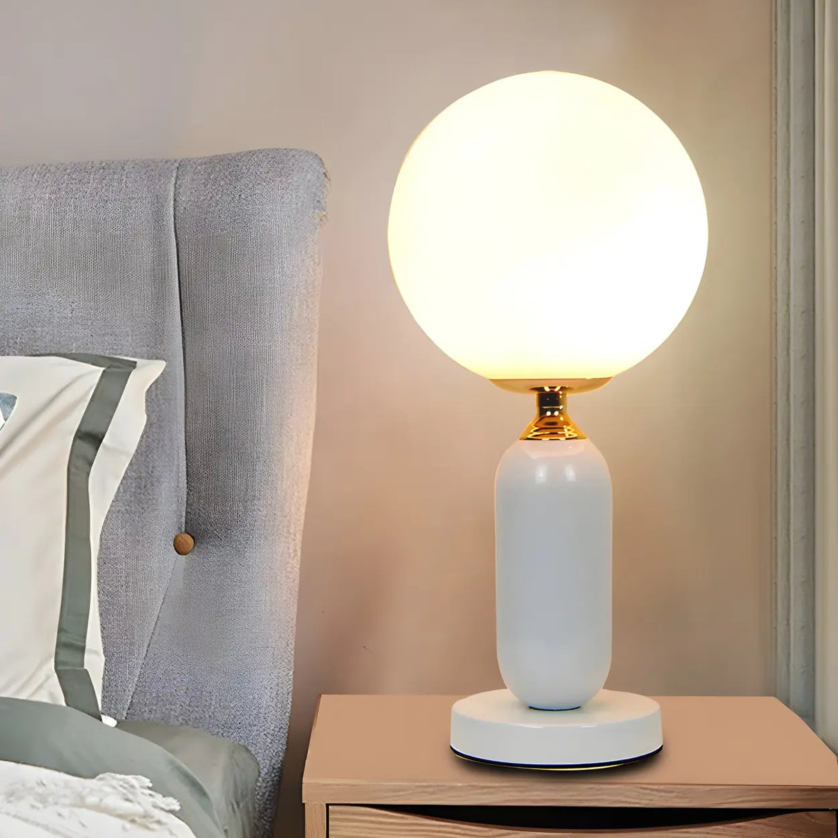 Minimalist White Globe Metal Bedroom Decor Table Lamp Image - 3