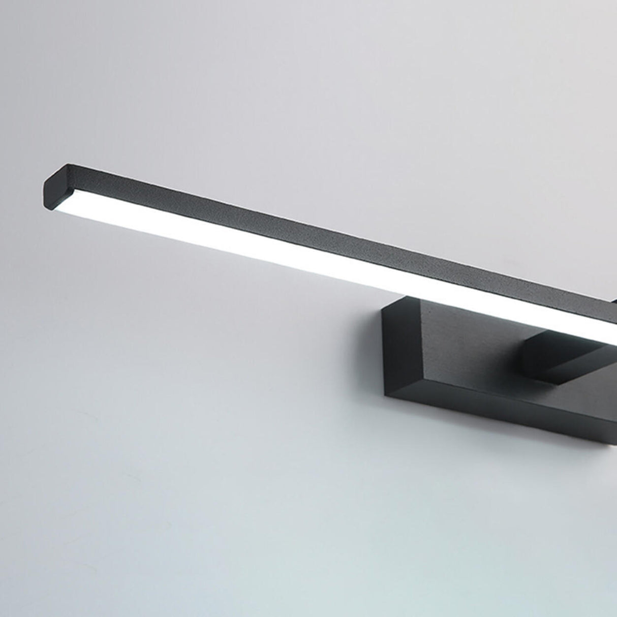 Minimalist White Linear LED Bathroom Vanity Light Image - 14