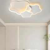 Modern 3-Light Star-Shaped Flush Mount Ceiling Fixture Image - 15