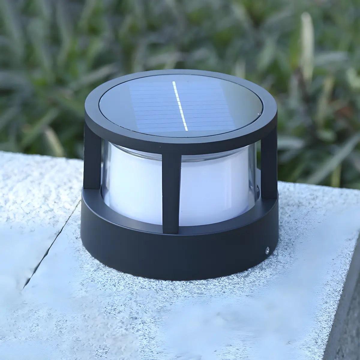 Modern Black Geometric Solar Metal Outdoor Column Light Image - 2