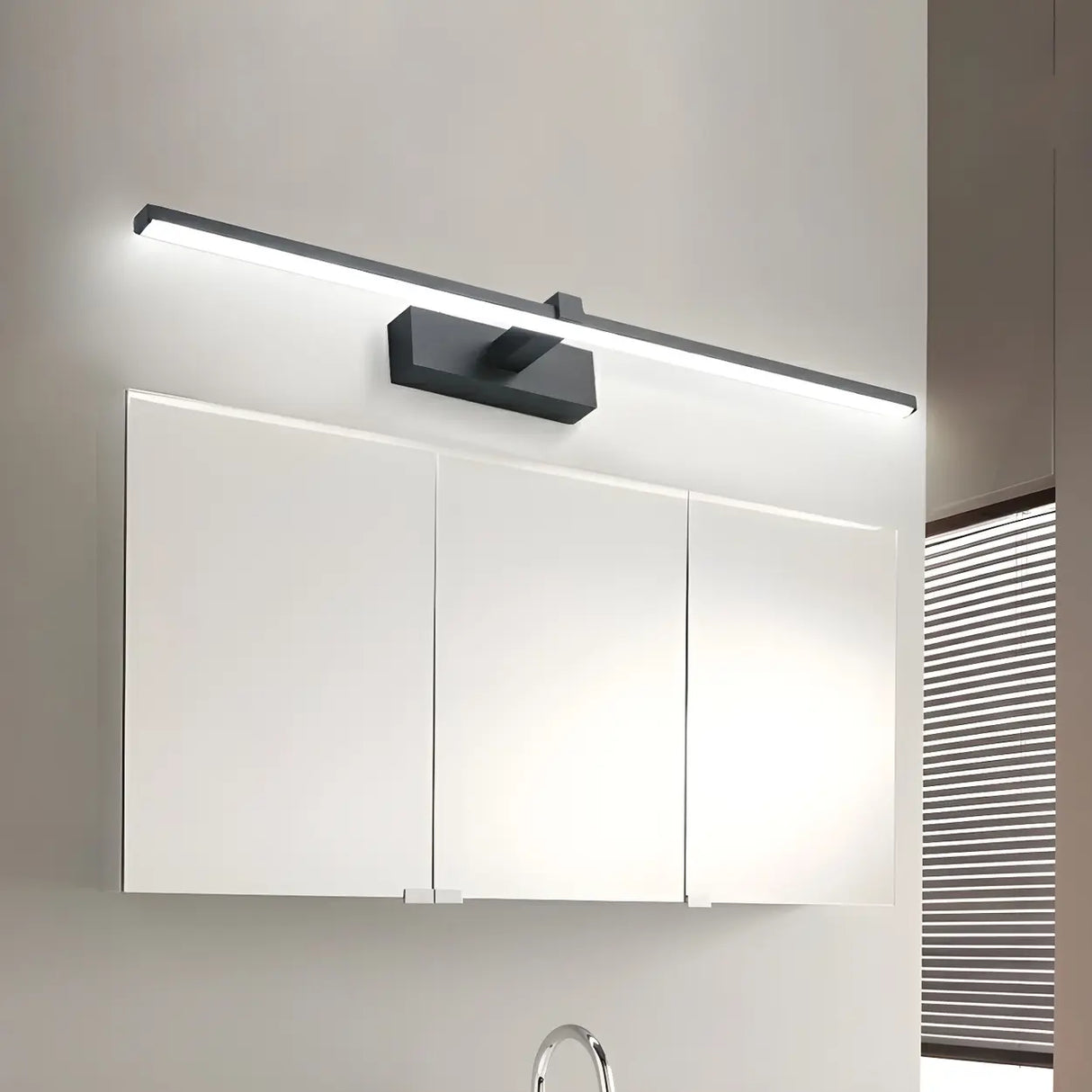 Modern Black Linear LED Bathroom Mirror Vanity Light Image - 5