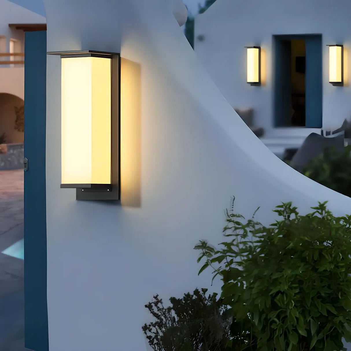 Modern Black Rectangular Metal Outdoor Wall Lights Image - 1