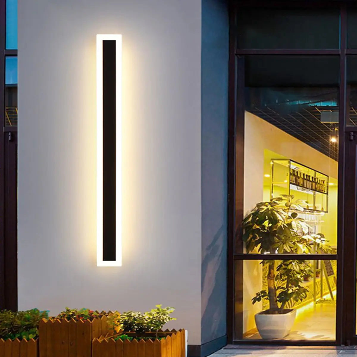 Modern Black Vertical Outdoor Waterproof Wall Lamp Image - 1