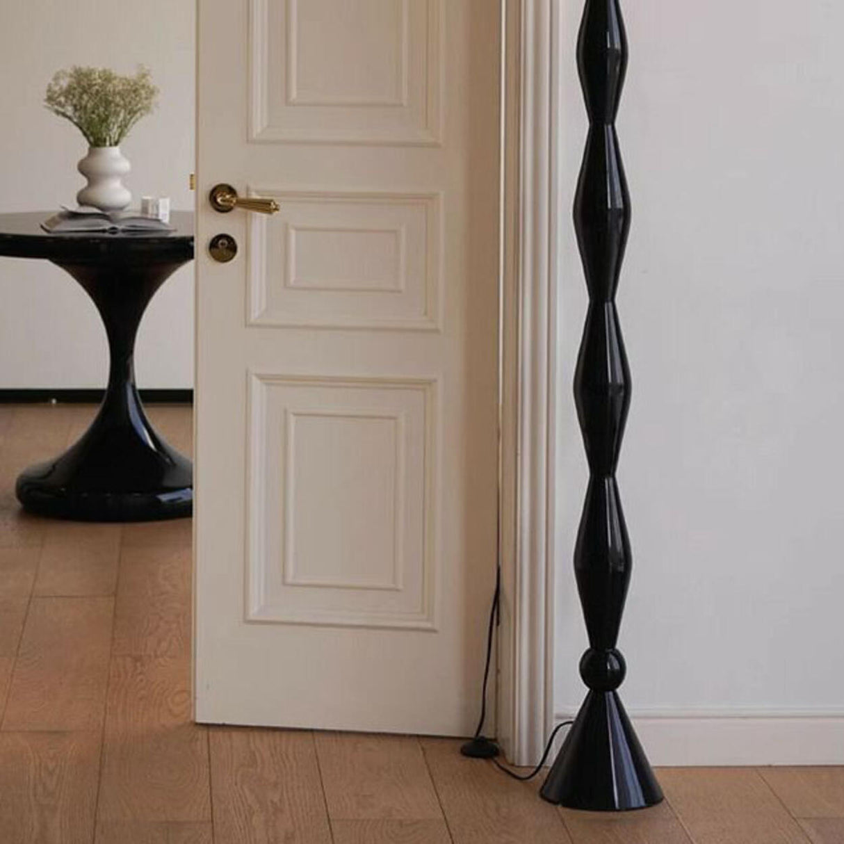 Modern Bowl and Black Gourd String Ceramic Floor Lamp Image - 7