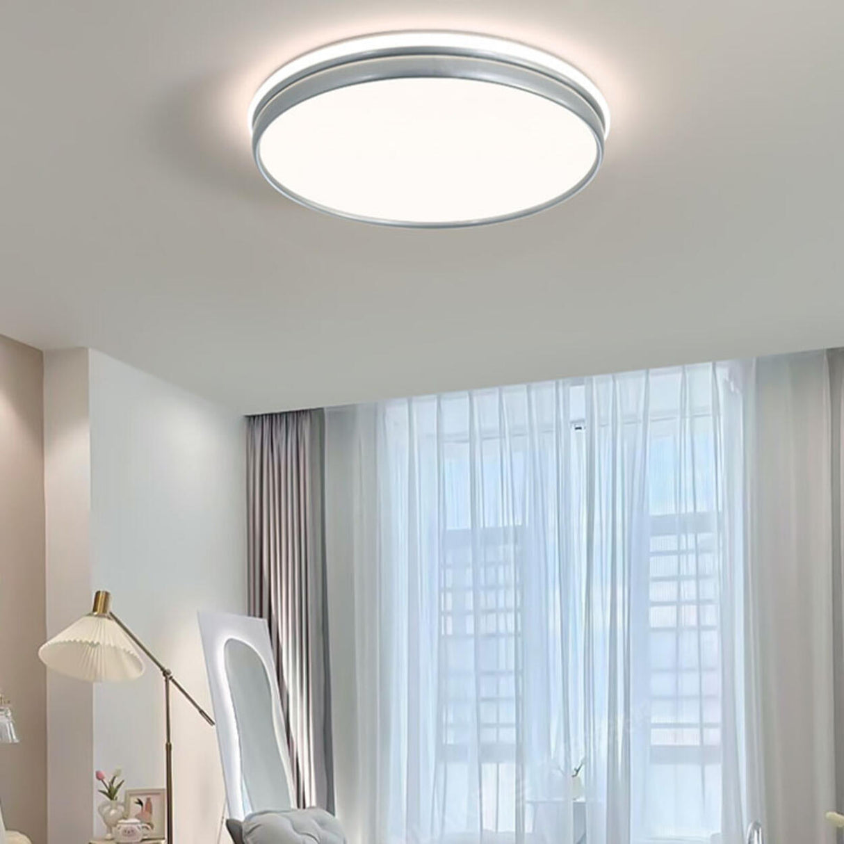 Modern Circle White LED Bulbs Flush Mount Ceiling Light Image - 5