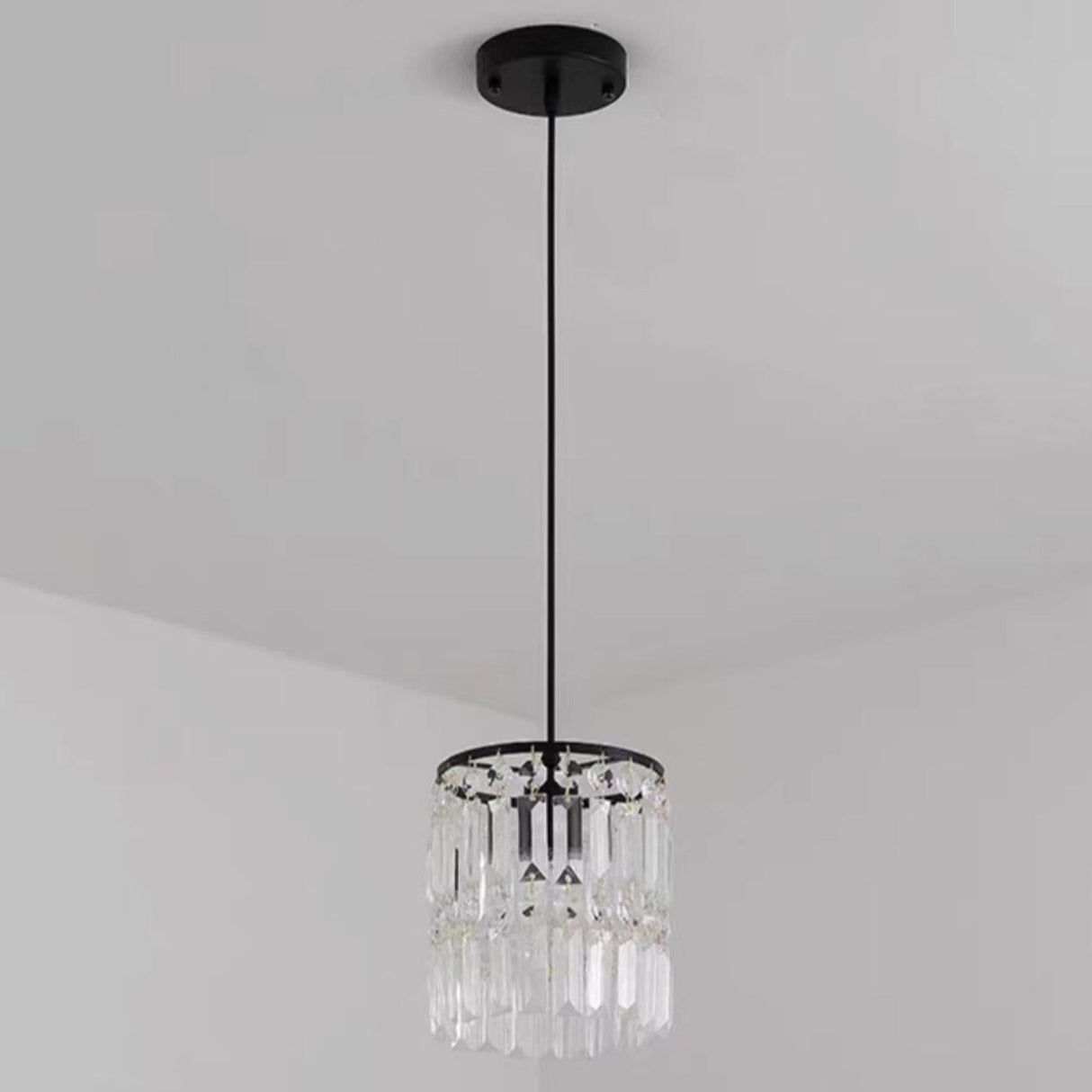 Modern Clear Crystal Cylinder Crystal Pendant Light Image - 12