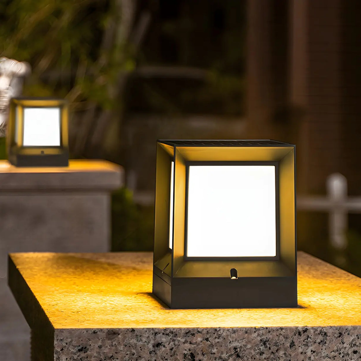 Modern Cube Metal Outdoor Solar Table Lamp Bronze Image - 10