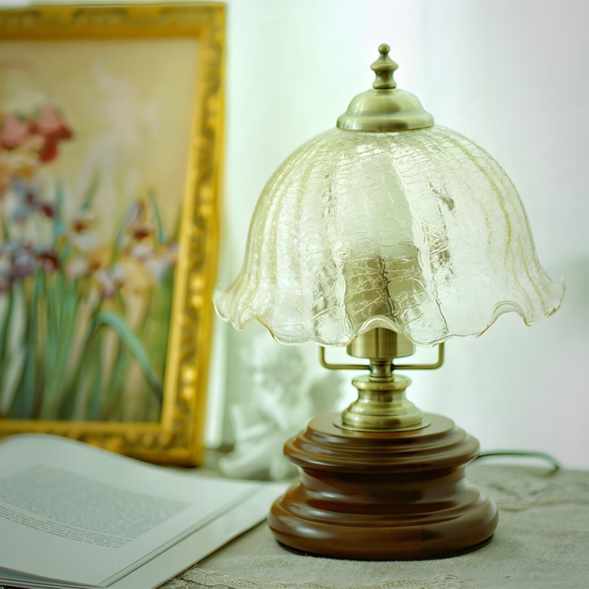 Modern Dome Flower Shade Metal Base Bedroom Table Lamp Image - 14