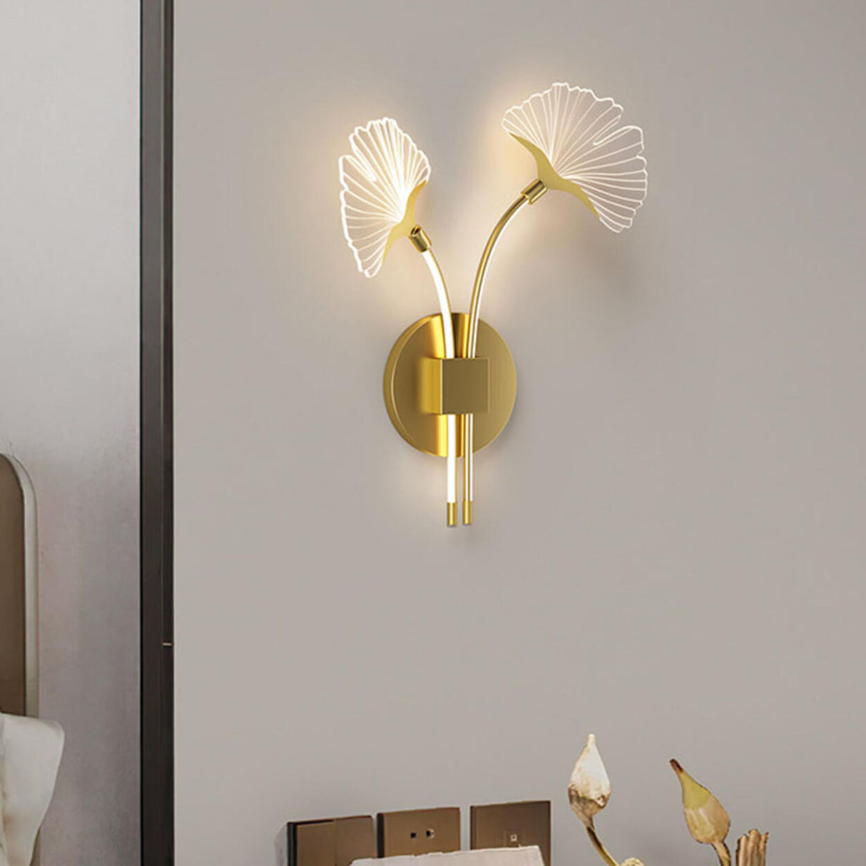 Modern Dual Leaf Bedside Metal LED Wall Sconce Image - 2