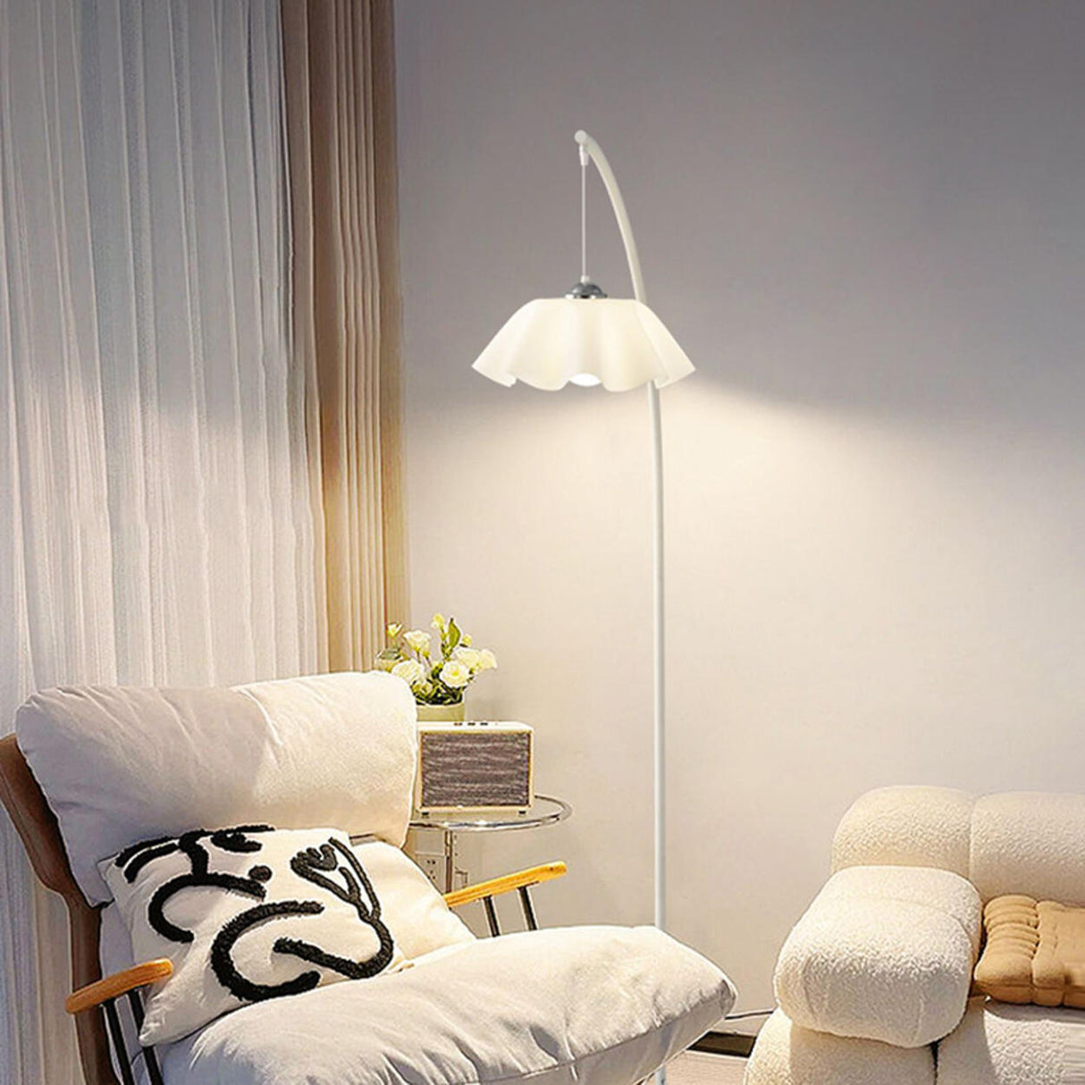 Modern Elegant White Flower Metal Arc Floor Lamp Image - 7