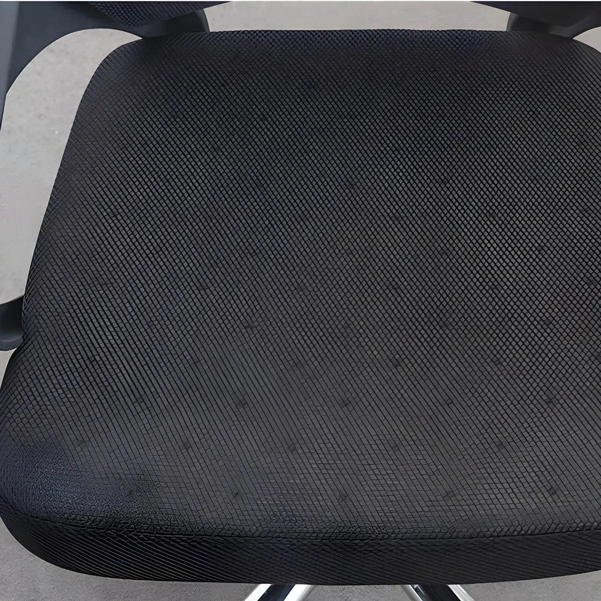 Modern Ergonomic Mesh Metal Base Black Office Chair Image - 6