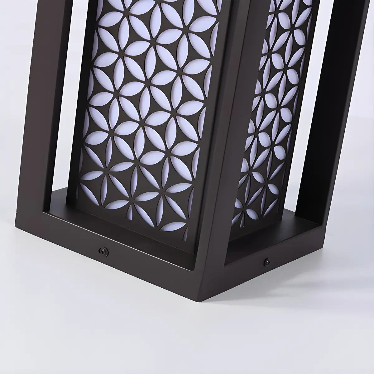 Modern Geometric Metal Outdoor Garden Pillar Light Image - 8