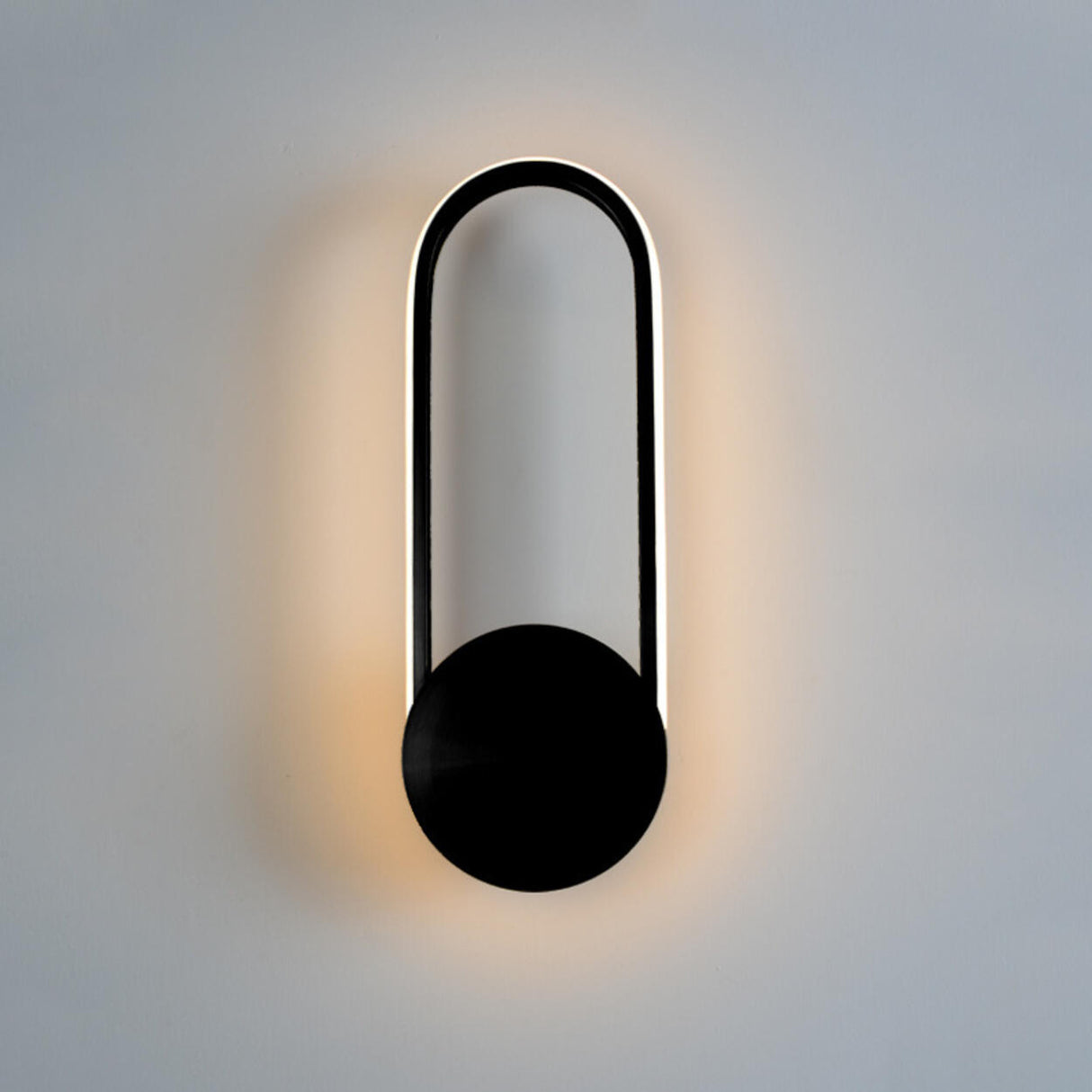 Modern Gold Minimalist Circular Wall Sconce Image - 3