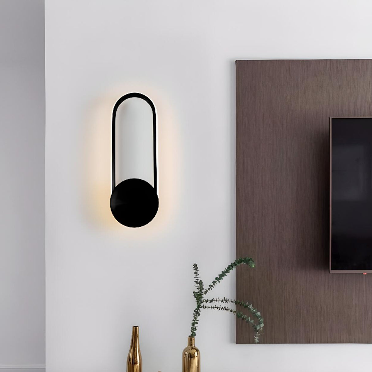 Modern Gold Minimalist Circular Wall Sconce Image - 5