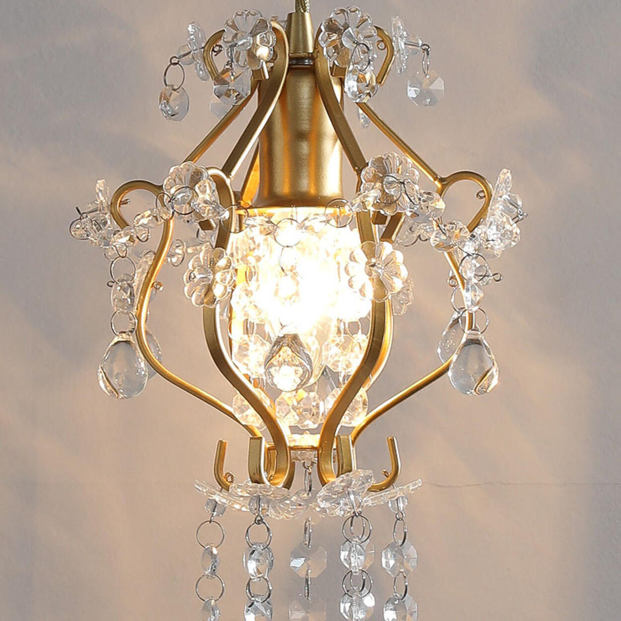 Modern Golden Elegance Crystal Geometric Pendant Light Image - 10