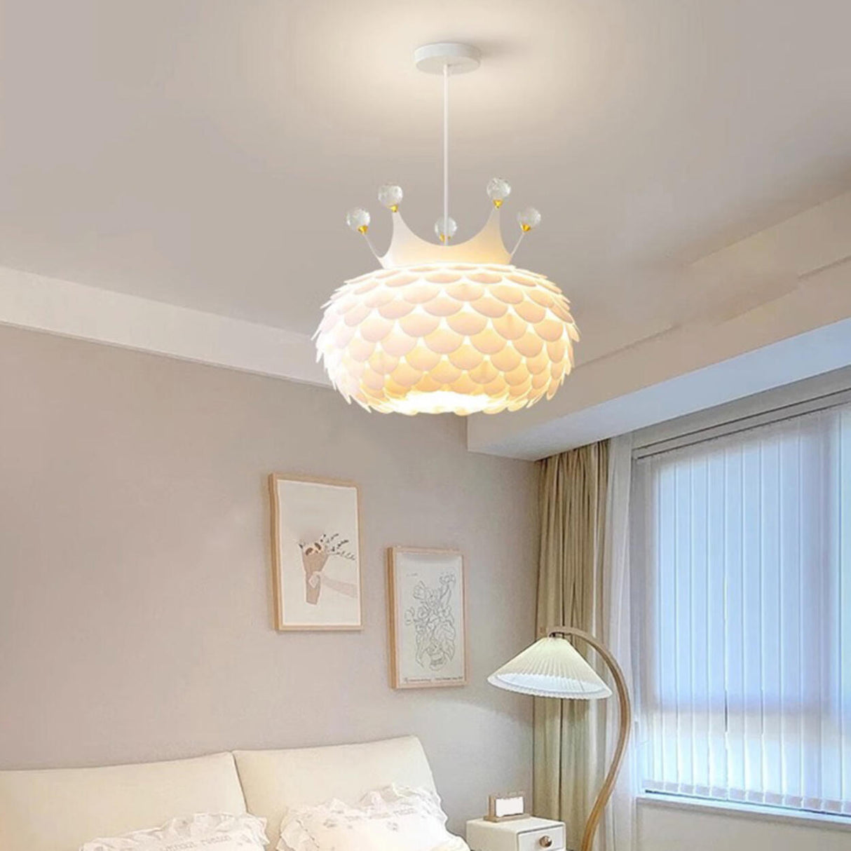 Modern Kids Room Crown Drum Petal Clear Pendant Light Image - 4