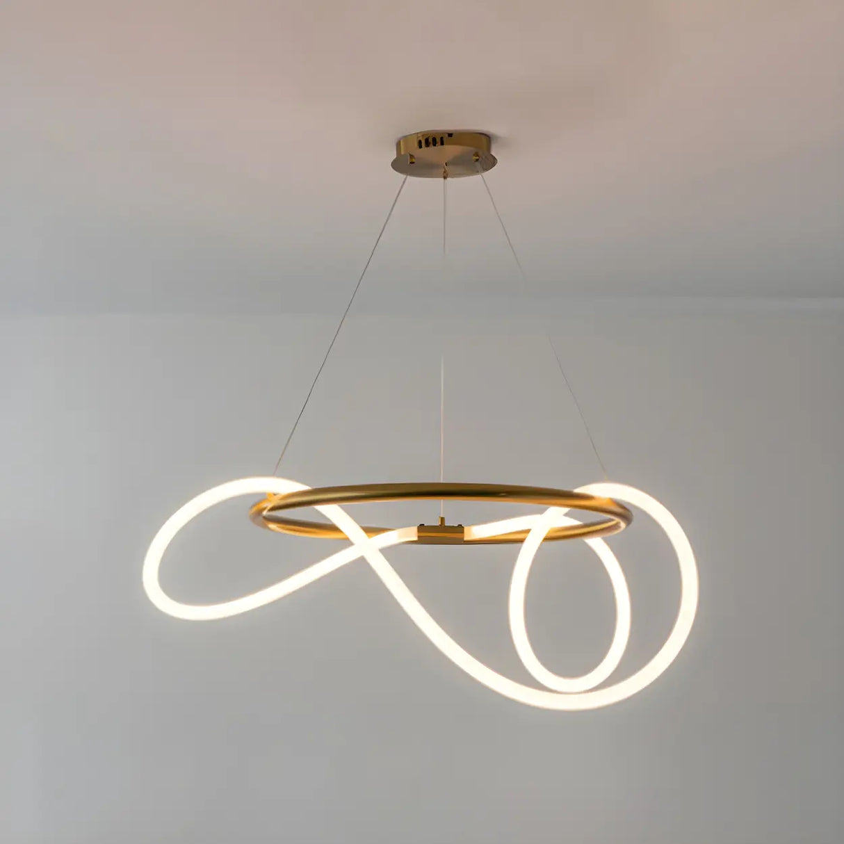 Modern Linear Twisted LED Ring Aluminum Chandelier Gold Image - 7