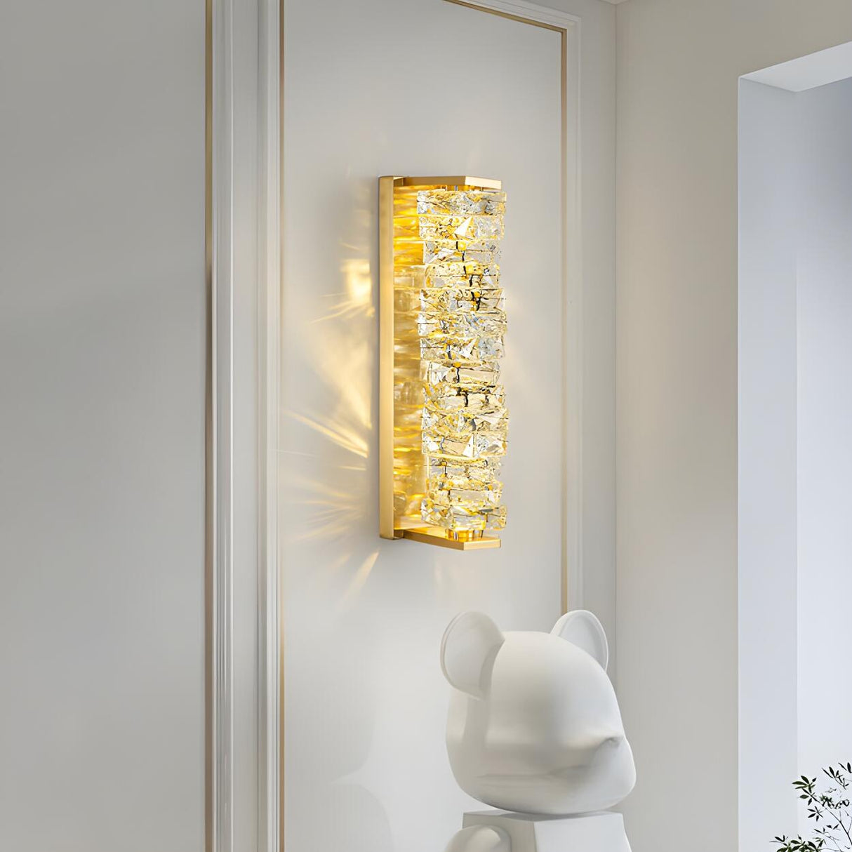 Modern Luxury Crystal Gold Plated Wall Lights Image - 4