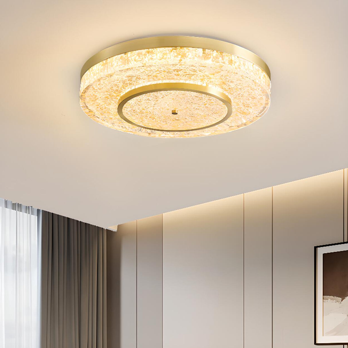 Modern Luxury Round Gold Crystal LED Flush Mount Light Image - 3