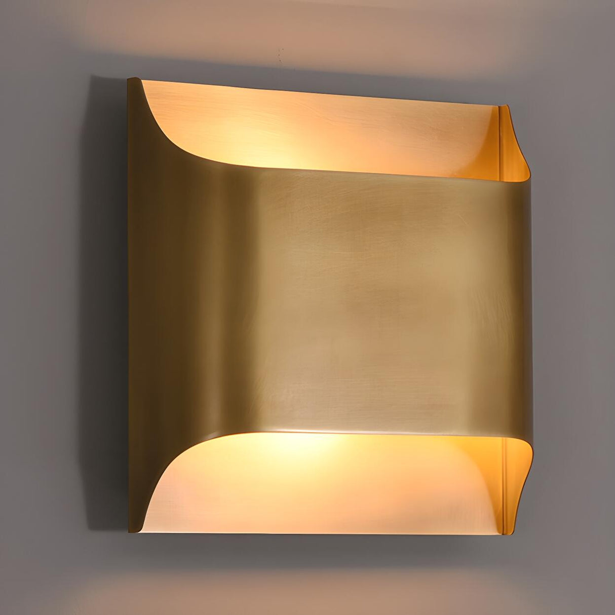 Modern Minimalist Flattened Tube Brass Wall Sconce Image - 4