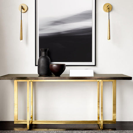 Modern Minimalist Linear Gold Wall Sconce Image - 1