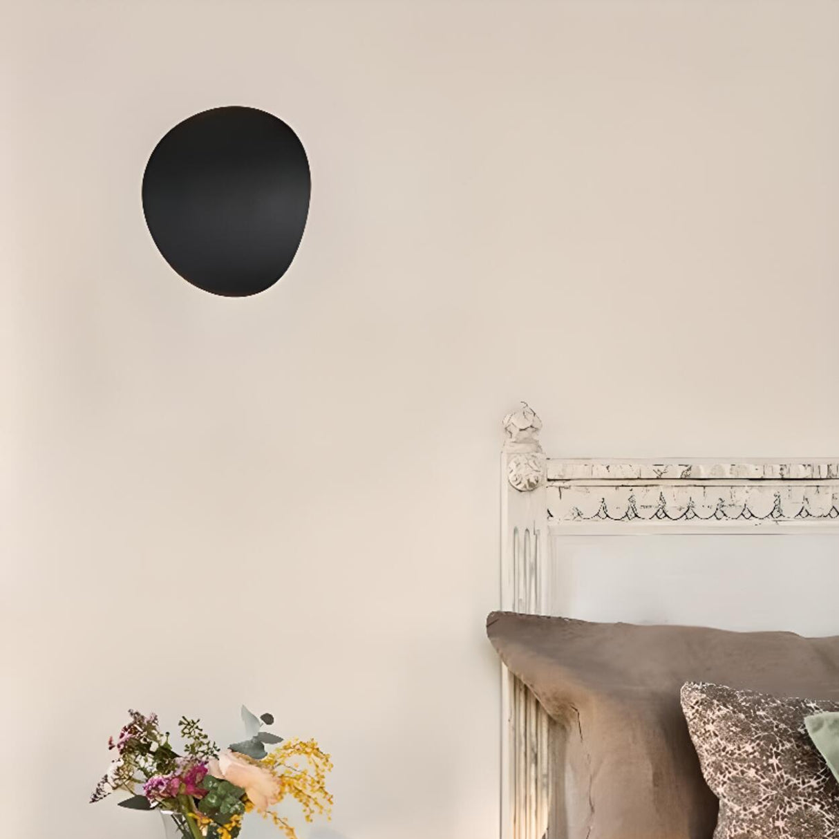 Modern Minimalist Pebble Shape Up Down Wall Sconce Image - 3