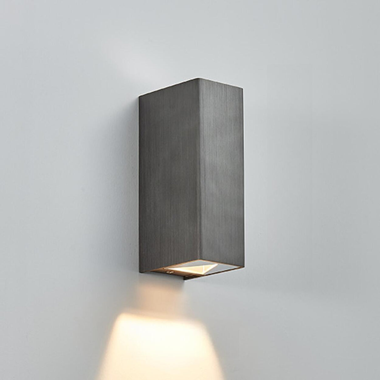 Modern Minimalist Rectangular Wall Sconce Image - 7