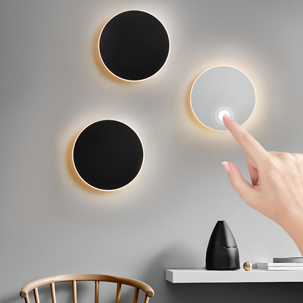 Modern Minimalist Round LED Wall Lamp Image - 4