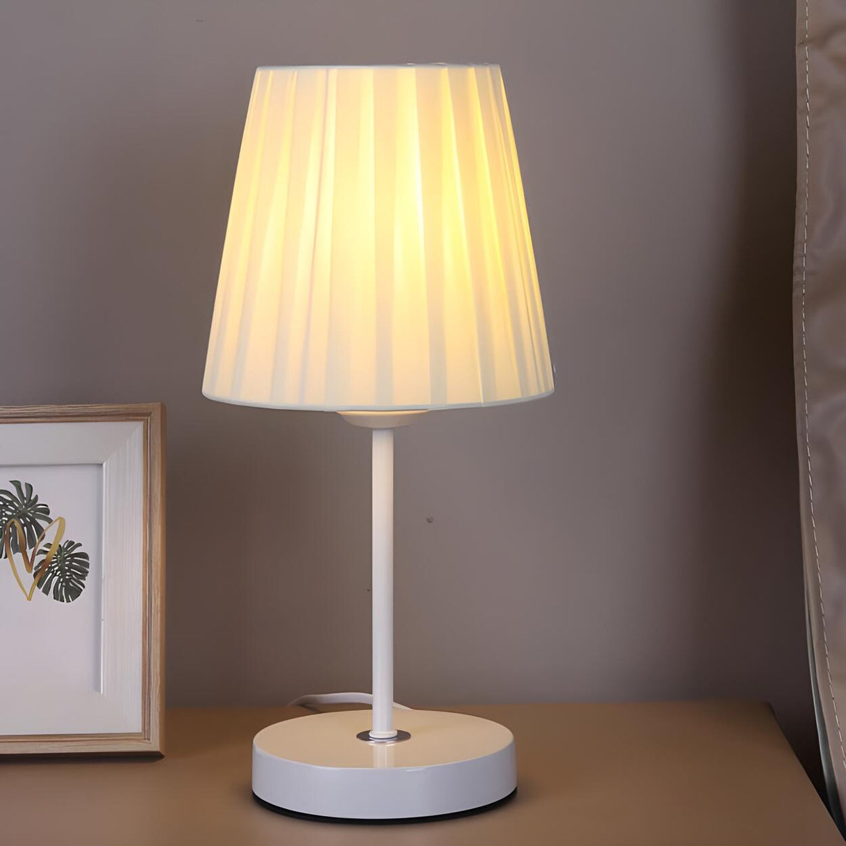 Modern Multi-Light Geometric White Metal Table Lamp Image - 6