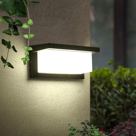 Modern Rectangular LED Outdoor Wall Light Image - 1