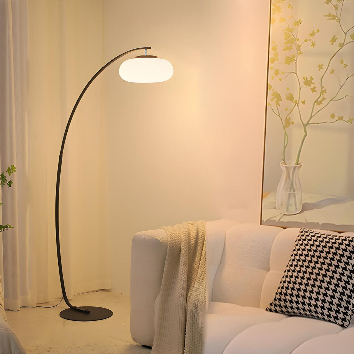 Modern Round and Black Arched Metal LED Floor Lamp Image - 2