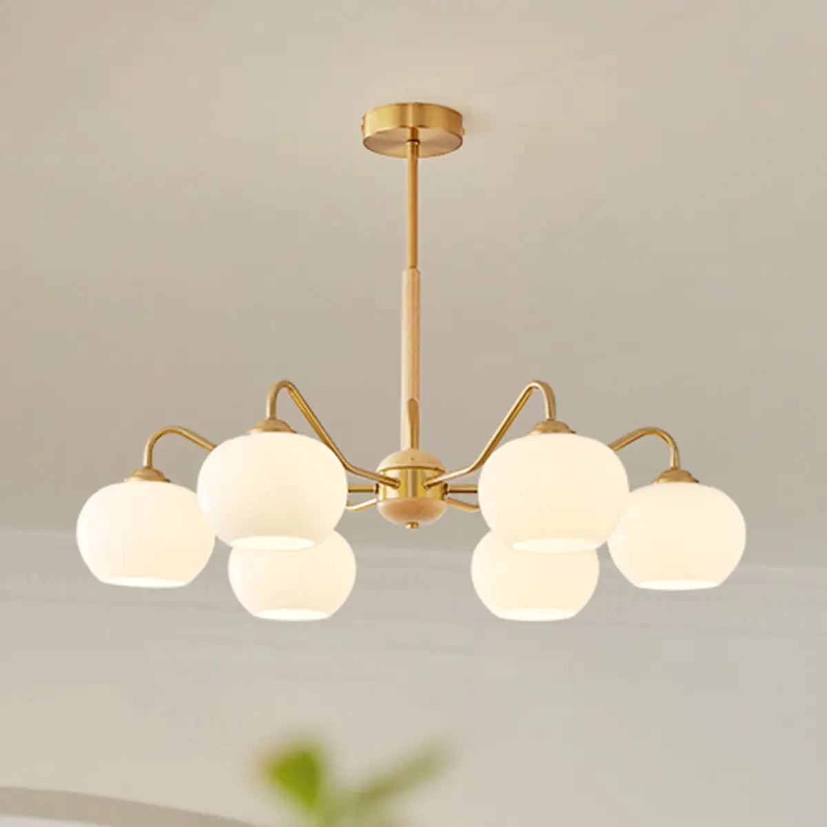 Modern Round Glass Ceiling Light Gold 8-Bulb Chandelier Image - 3