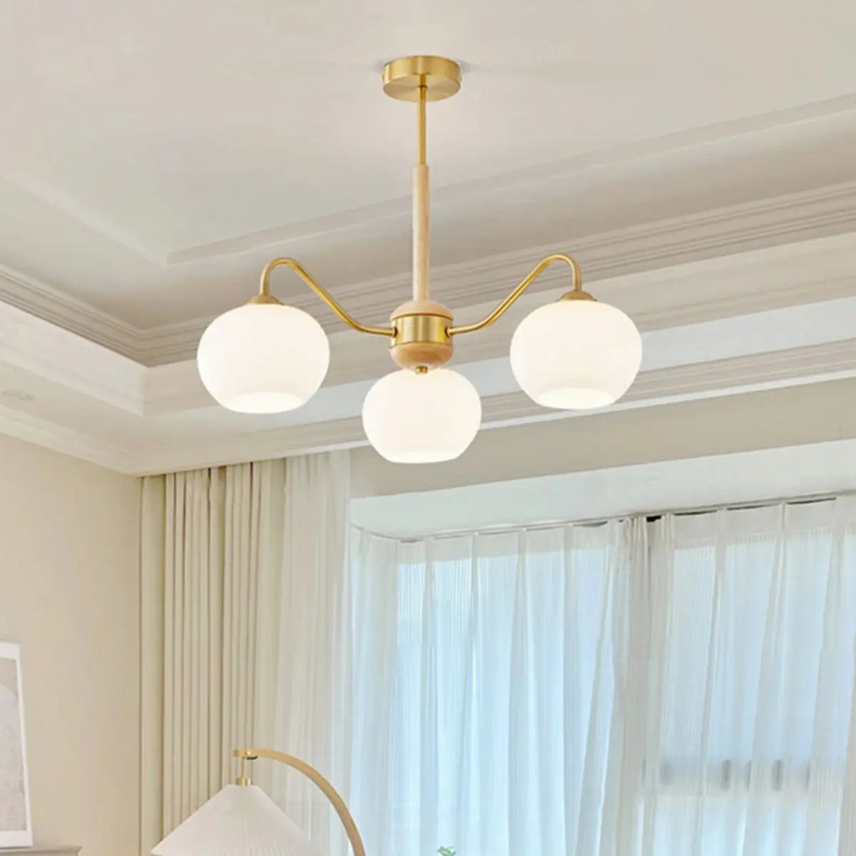 Modern Round Glass Ceiling Light Gold 8-Bulb Chandelier Image - 7