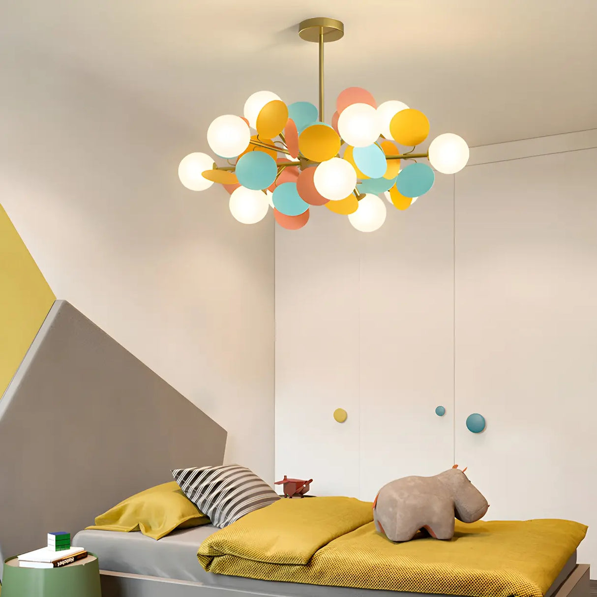 Modern Round Multi-Color Disc Globe Bedroom Chandelier Image - 27