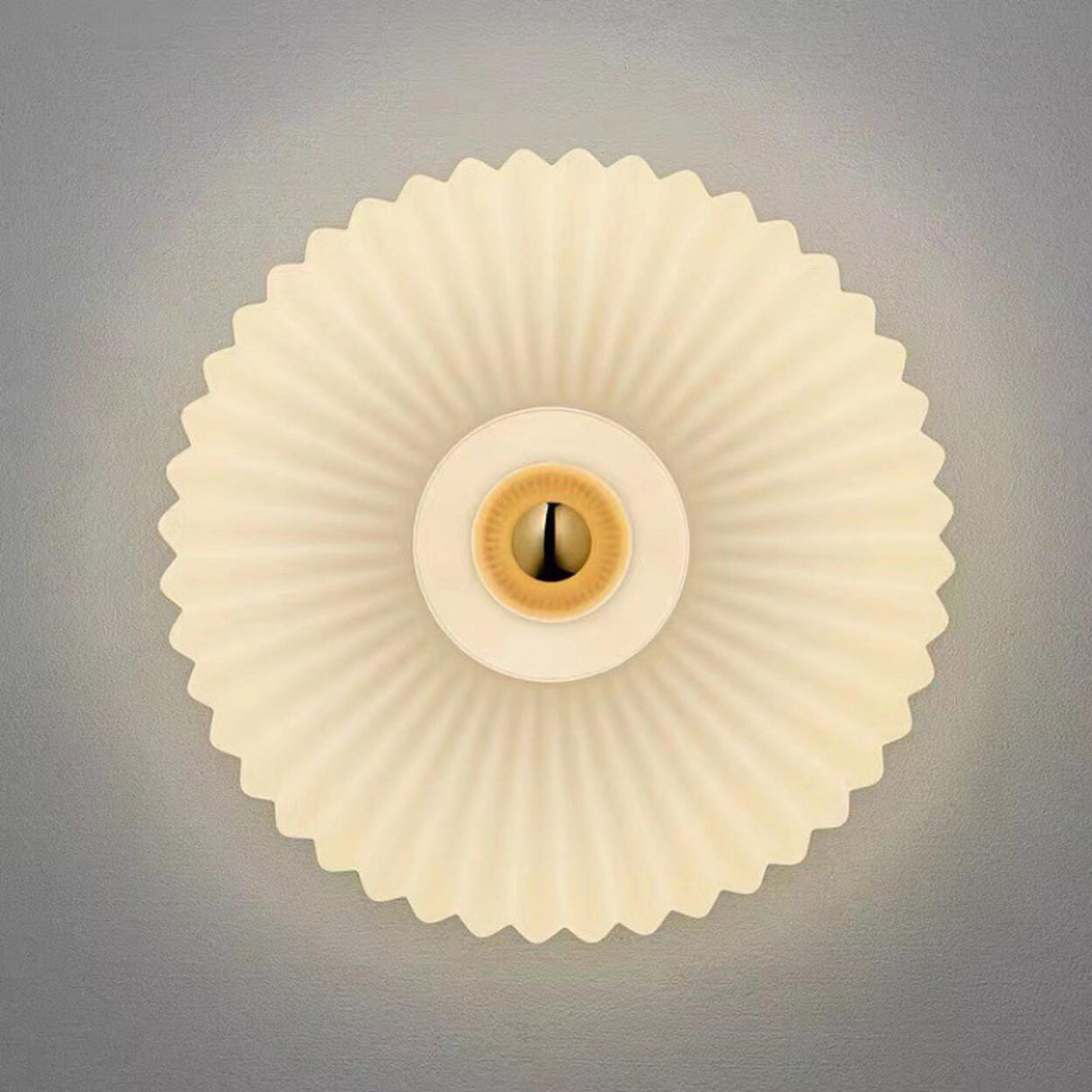 Modern Round Pleated Design Wall Sconce Image - 10