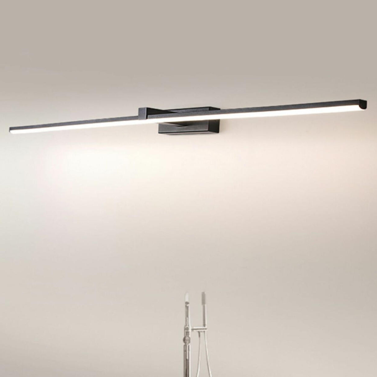 Modern Simple Metal Linear LED Bathroom Vanity Light Image - 6