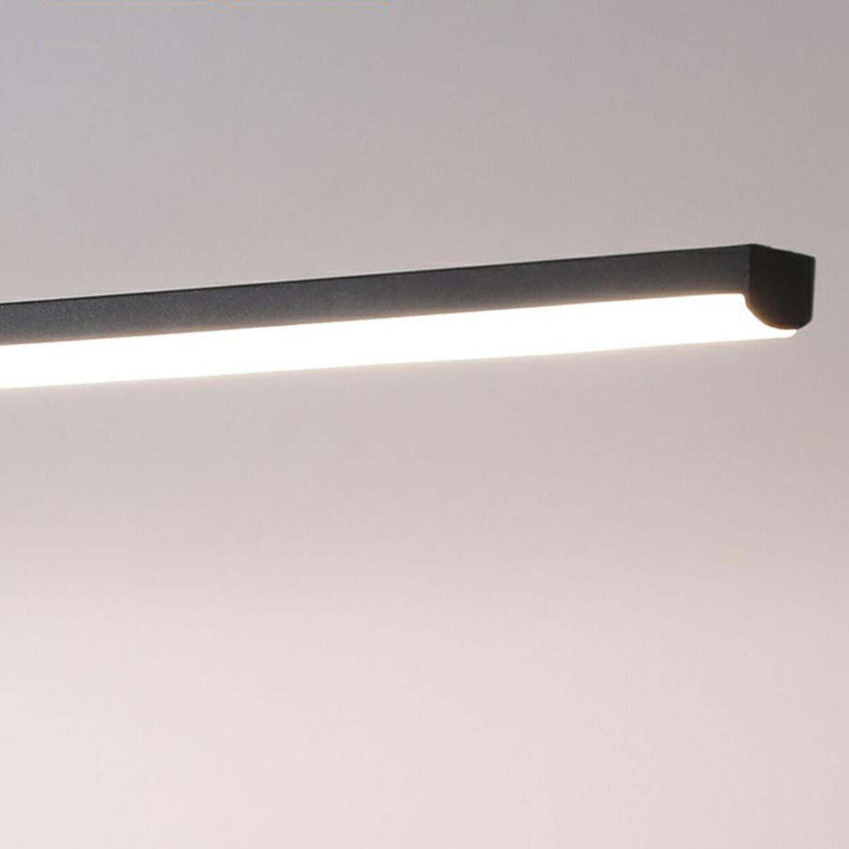 Modern Simple Metal Linear LED Bathroom Vanity Light Image - 9