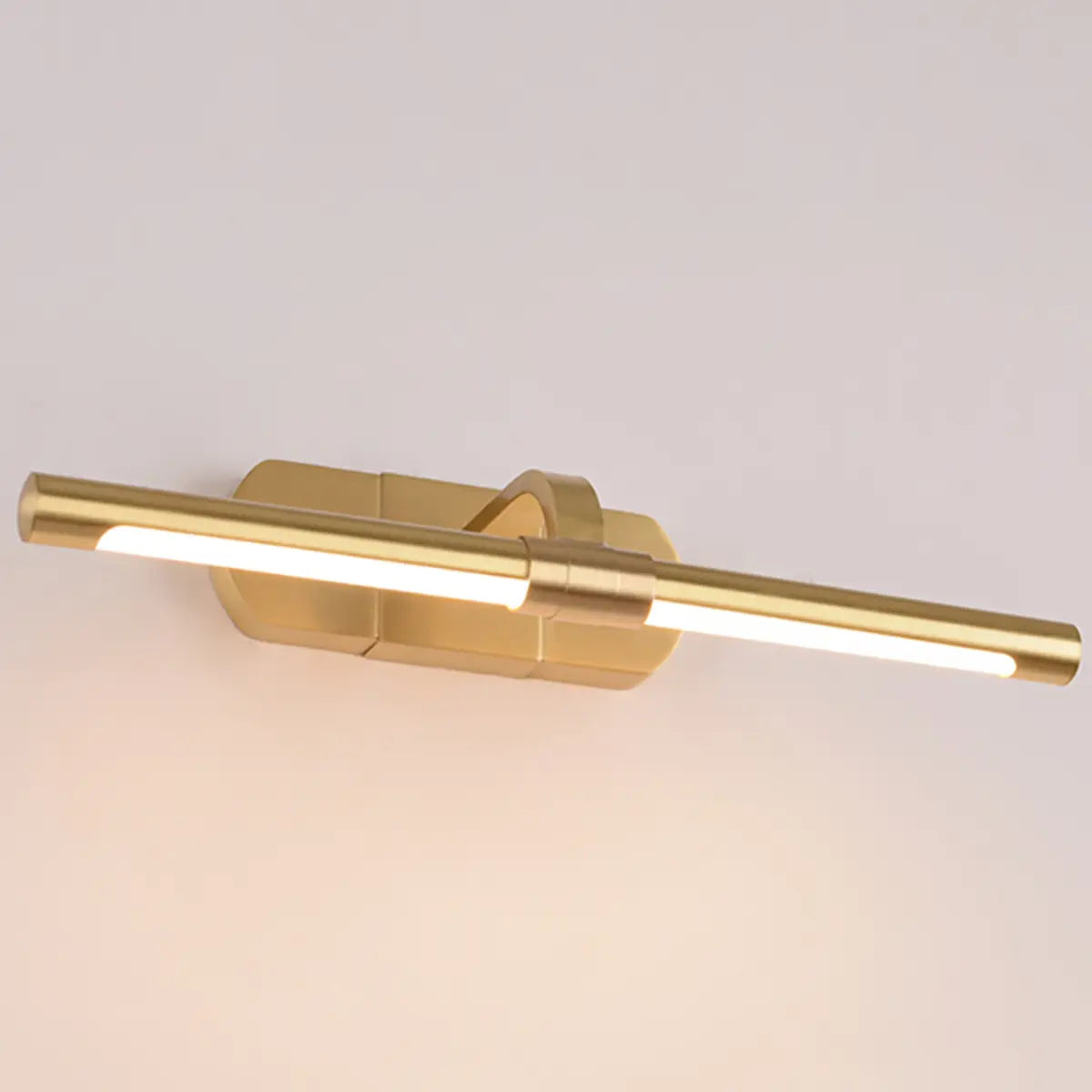 Modern Straight Linear Brass Wall-Mounted Vanity Light Image - 3