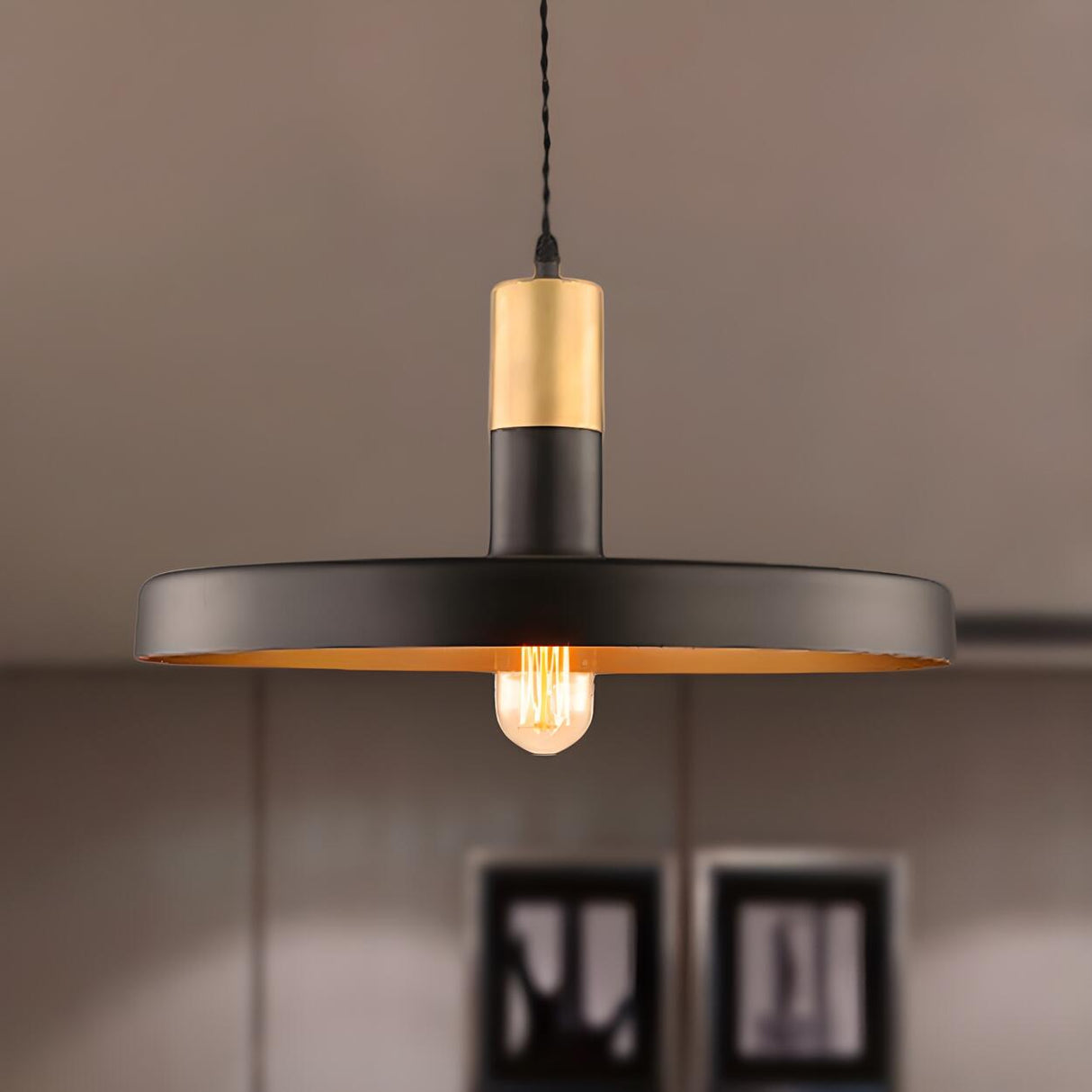 Modern Stylish Metal Black Round Dining Room Pendant Light Image - 1