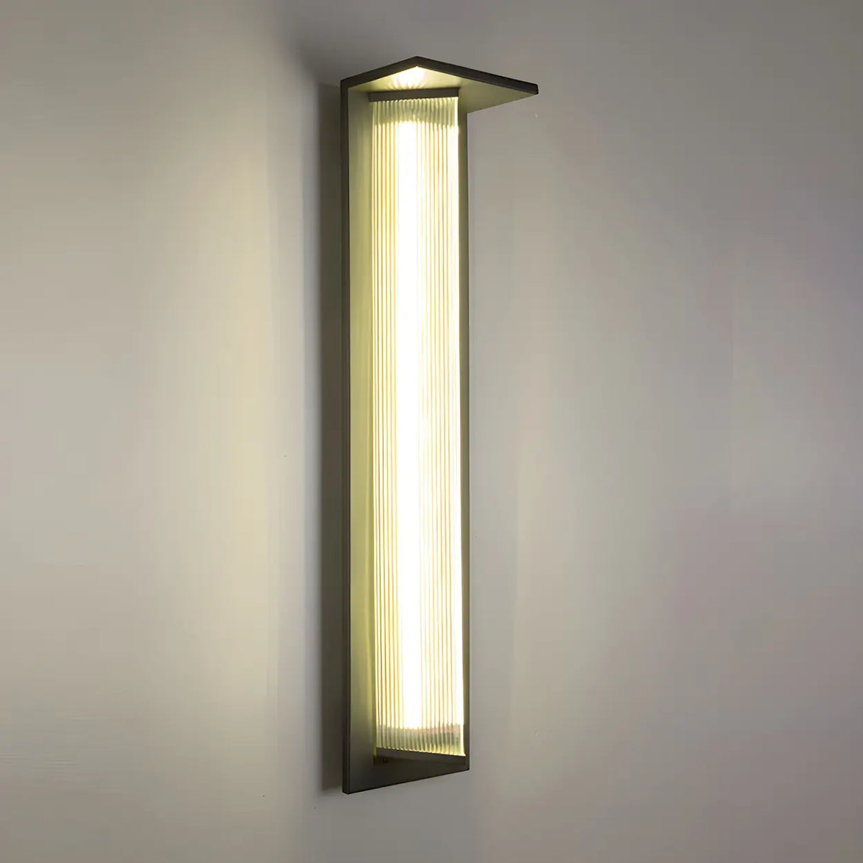 Modern Vertical Black Metal Exterior Wall Light Fixture Image - 28