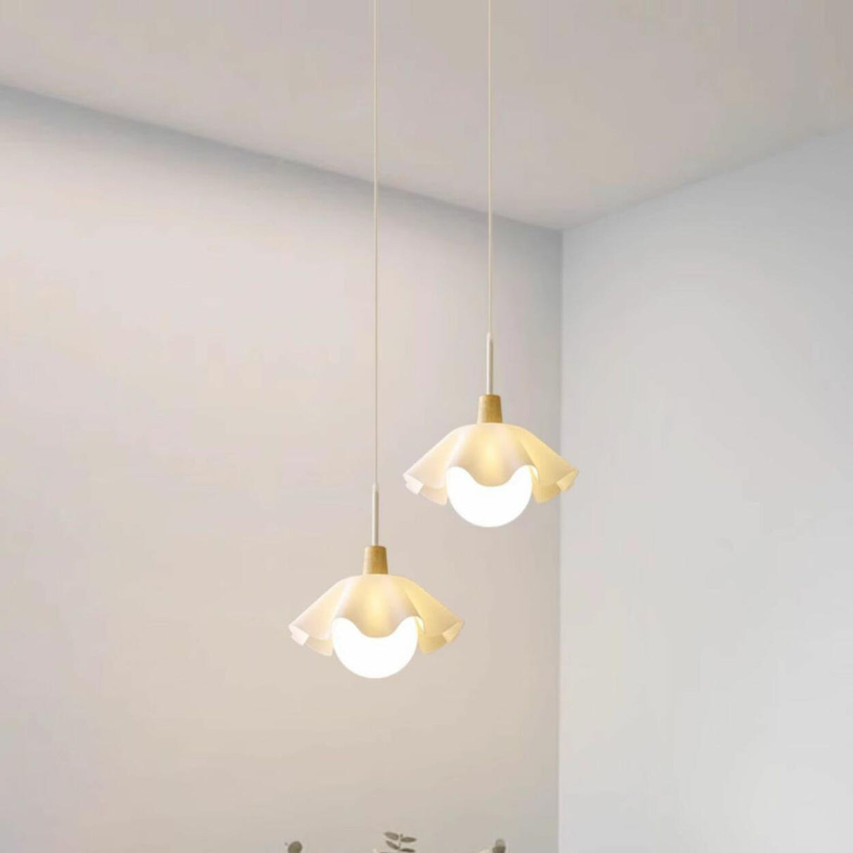 Modern White Acrylic Flower Bedroom Pendant Light Image - 6