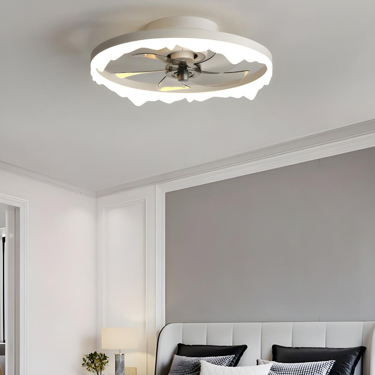 Modern White Circle 5-Blade Ceiling Fan Light Image - 14