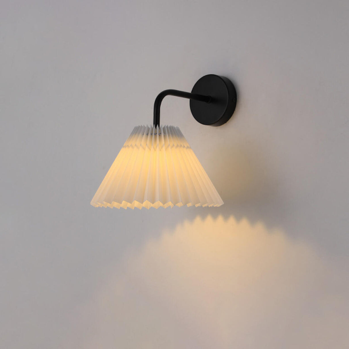 Modern White Cone Pleated Fabric Shade Wall Sconce Image - 11