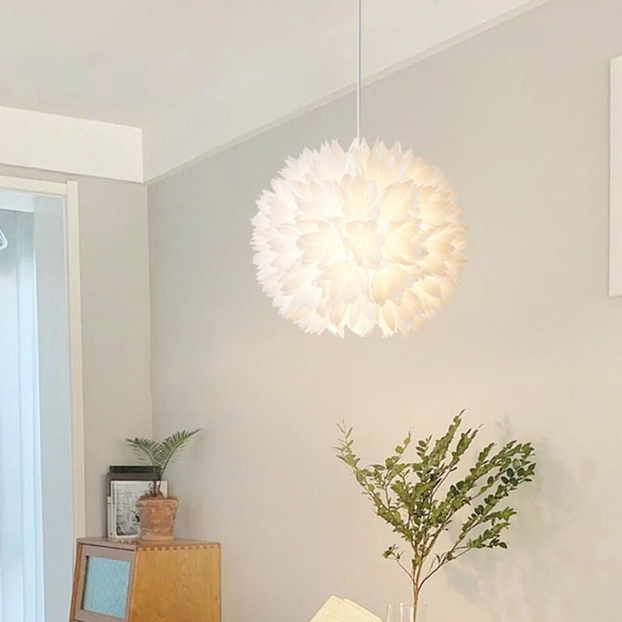 Modern White Swirl Drum Pendant Light Adjustable Height Image - 4