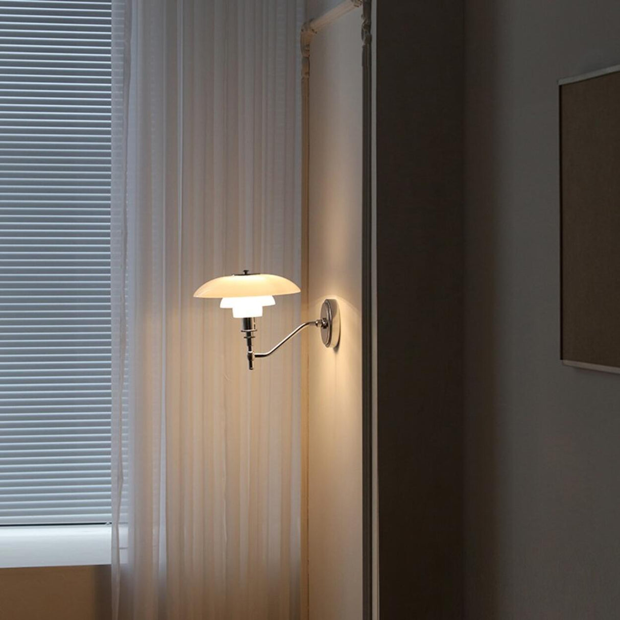 Modern White Tiered Glass and Chrome Wall Sconce Image - 6