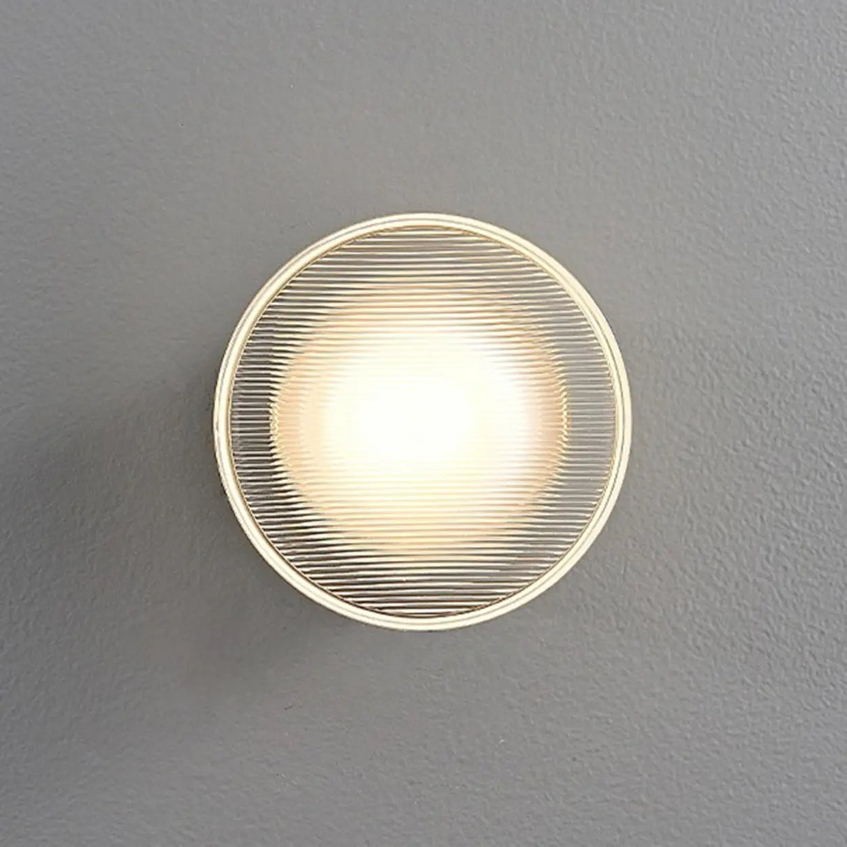 Modish Clear Ribbed Glass Shade Round LED Wall Sconce Image - 10