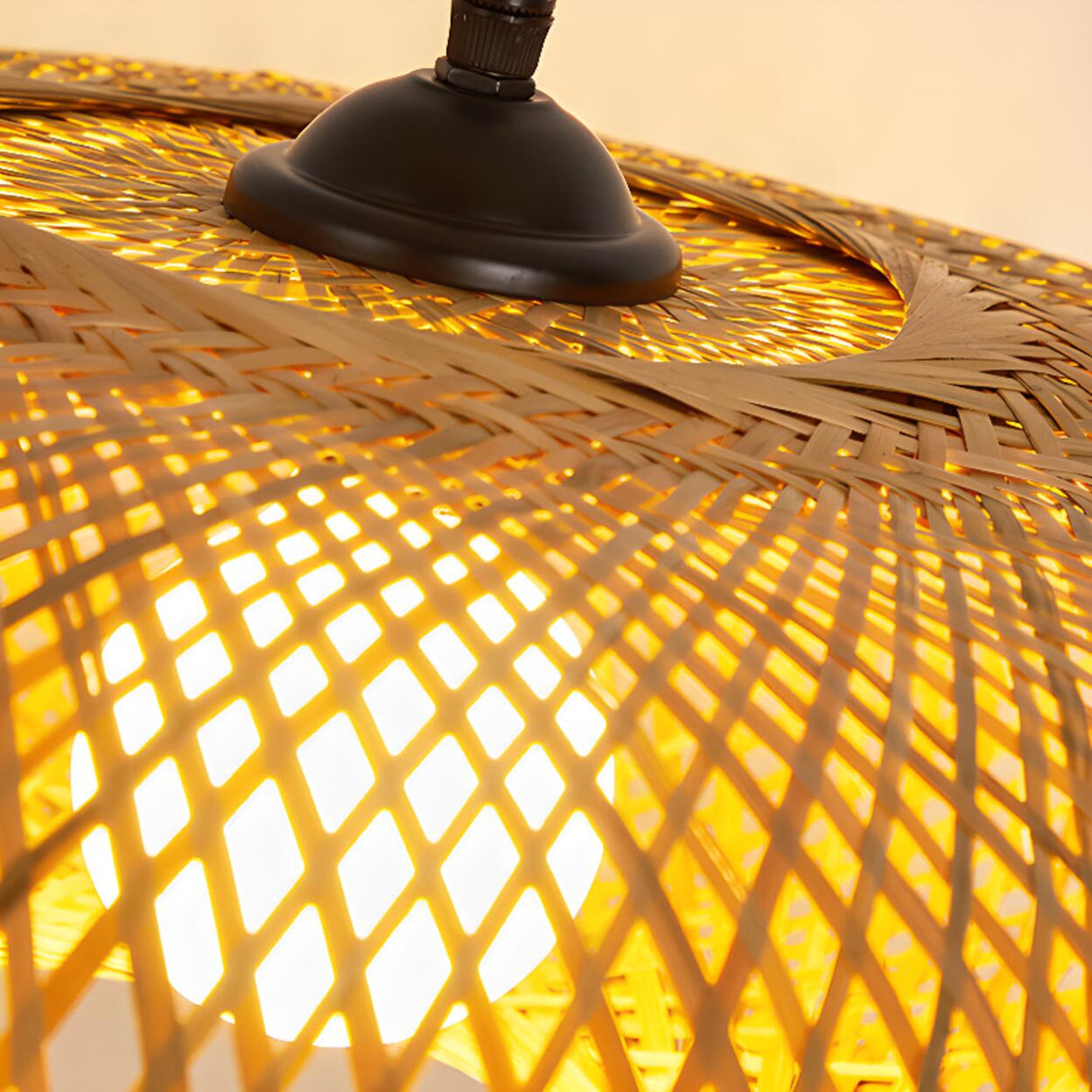 Natural Oriental Bamboo Woven UFO Pendant Light Image - 10