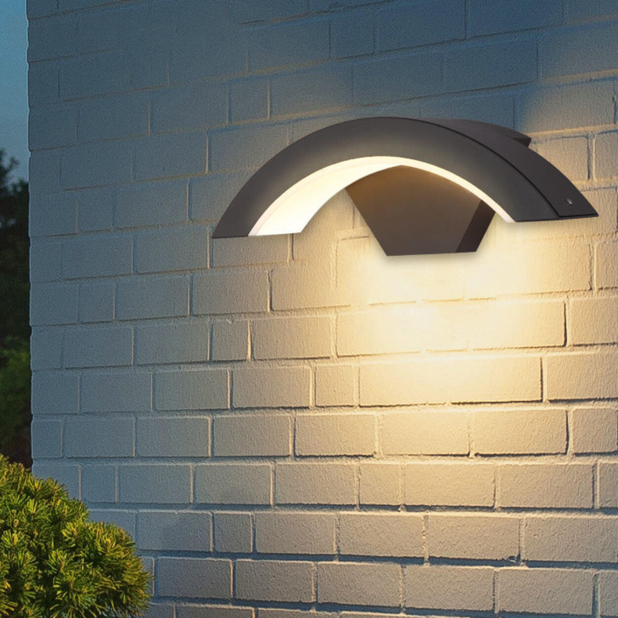 Outdoor Black Curved Arch Waterproof Wall Sconce Image - 1