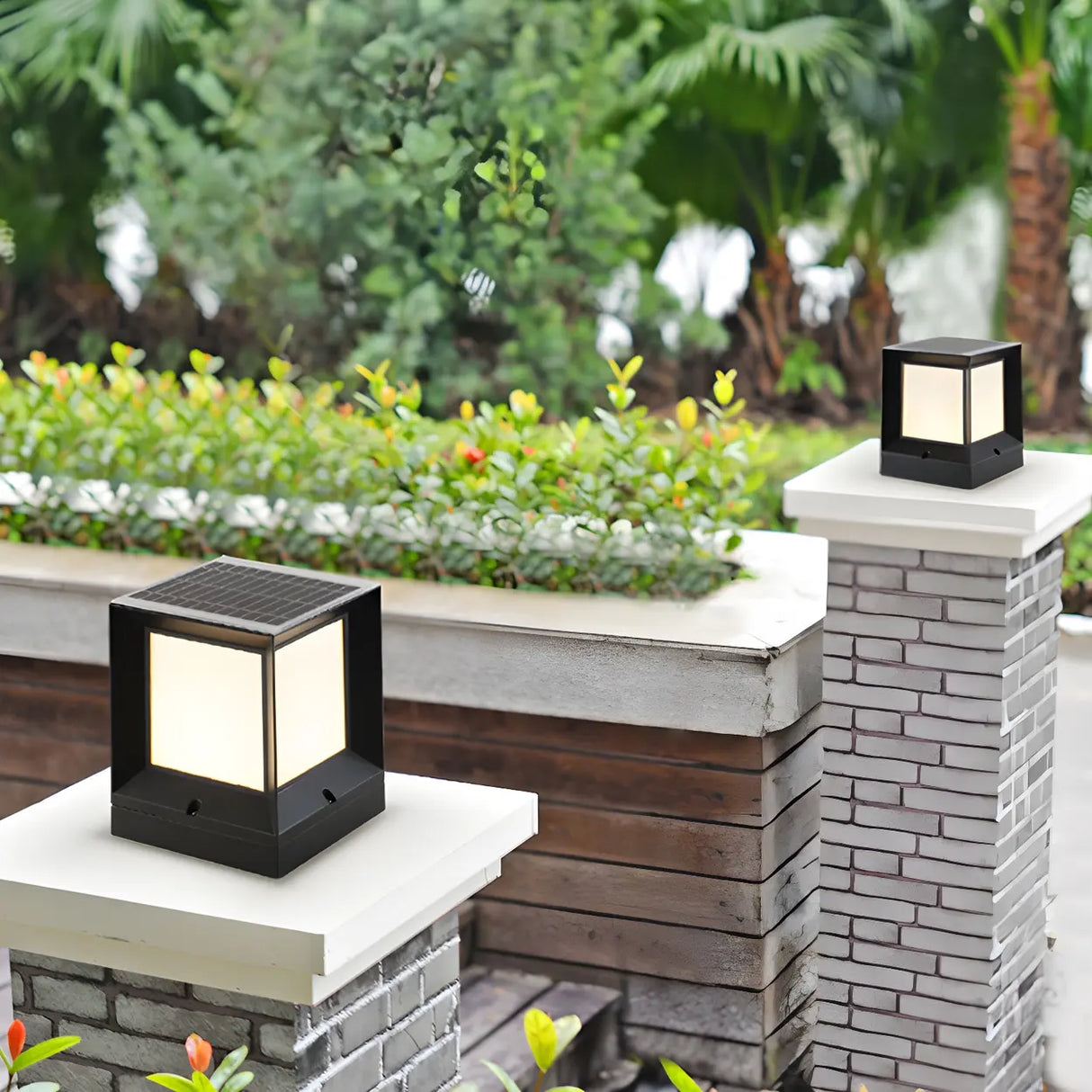 Outdoor Minimalist Solar Aluminum Cube Column Light Image - 5