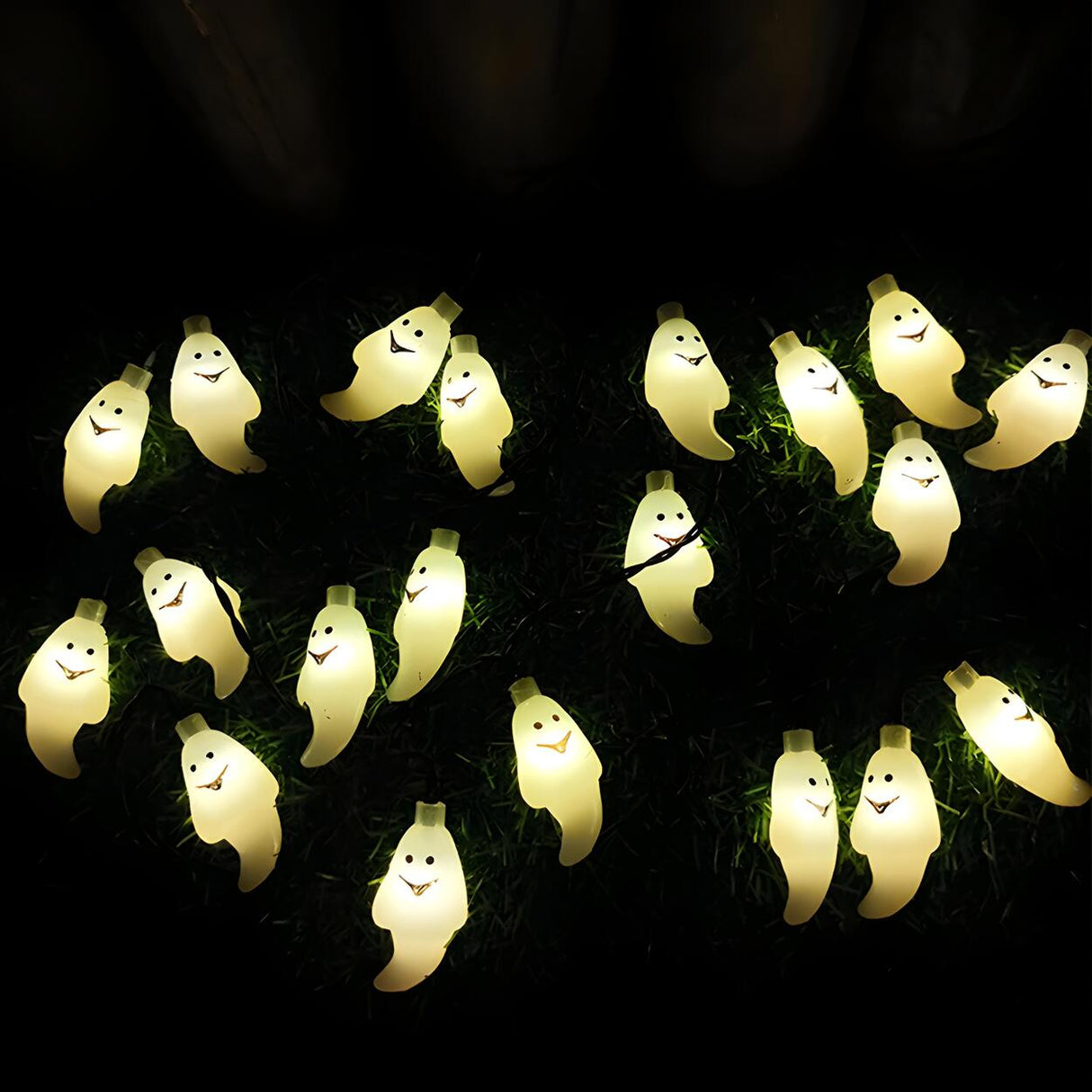 Outdoor Solar-Powered Halloween Ghost LED String Light Image - 4